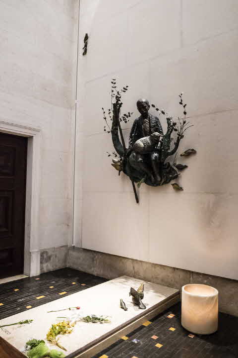 IMG2.jpg