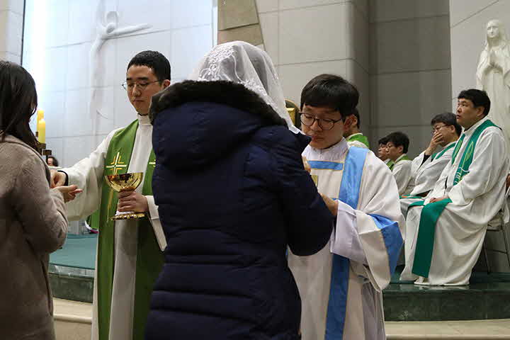 4J_1516346400_44.jpg