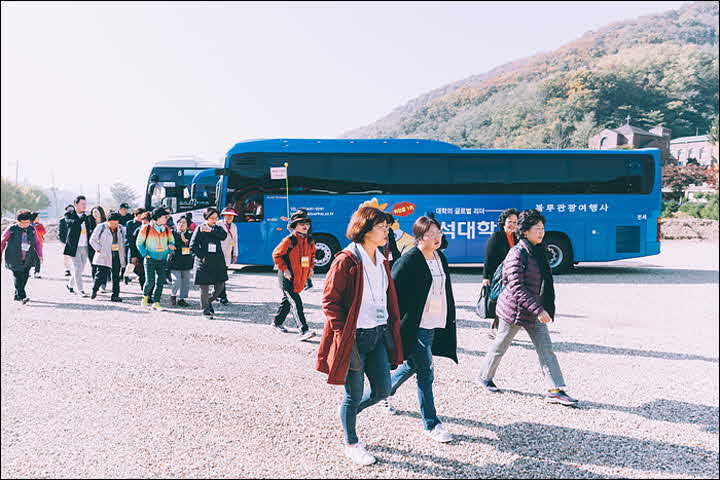 4J_1541155200_A79I6126.jpg