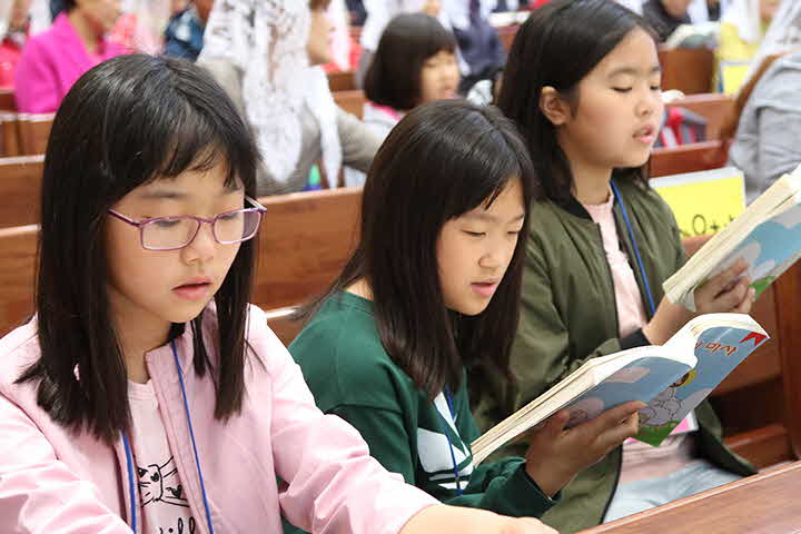 1Q_1556436755_ch6.jpg