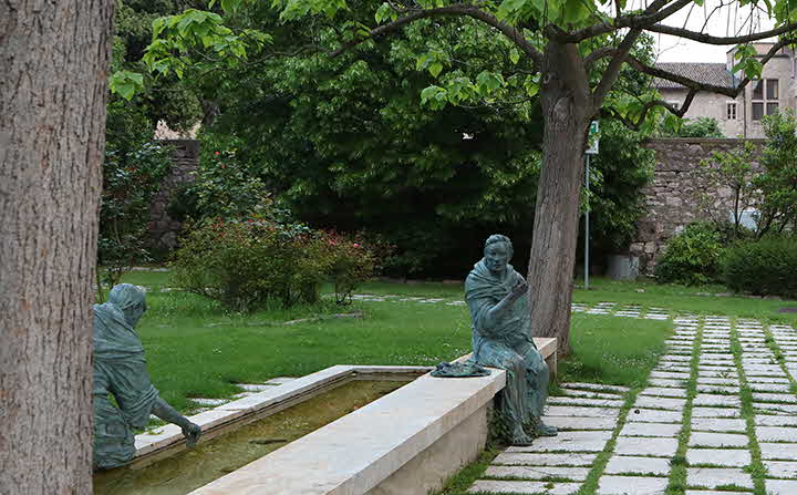 8X_1560592618_13.jpg