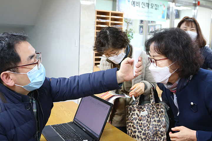 7C_1587607605_00.jpg
